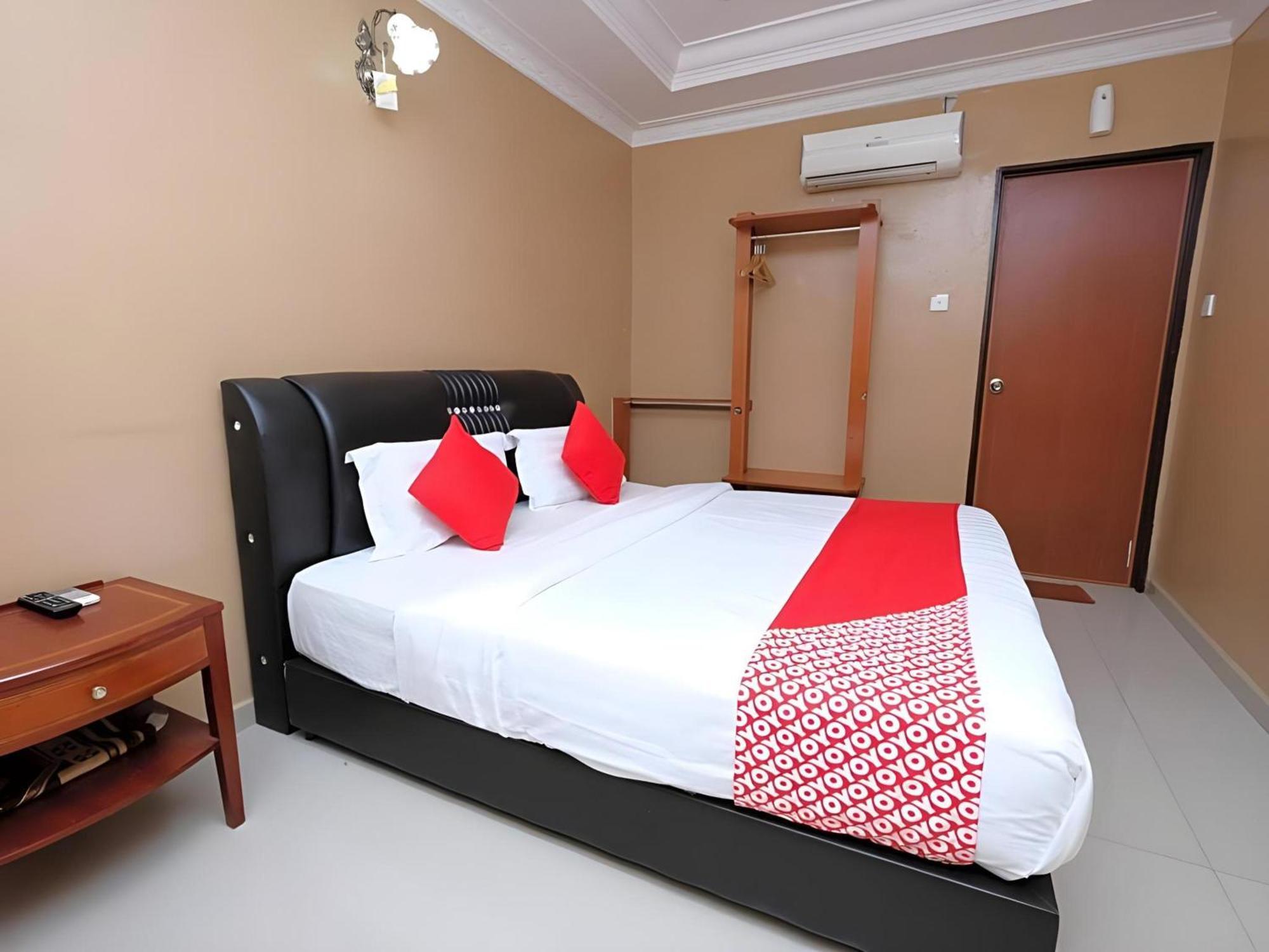 Super Oyo 707 Ayuni Hotel Bangi Exteriér fotografie