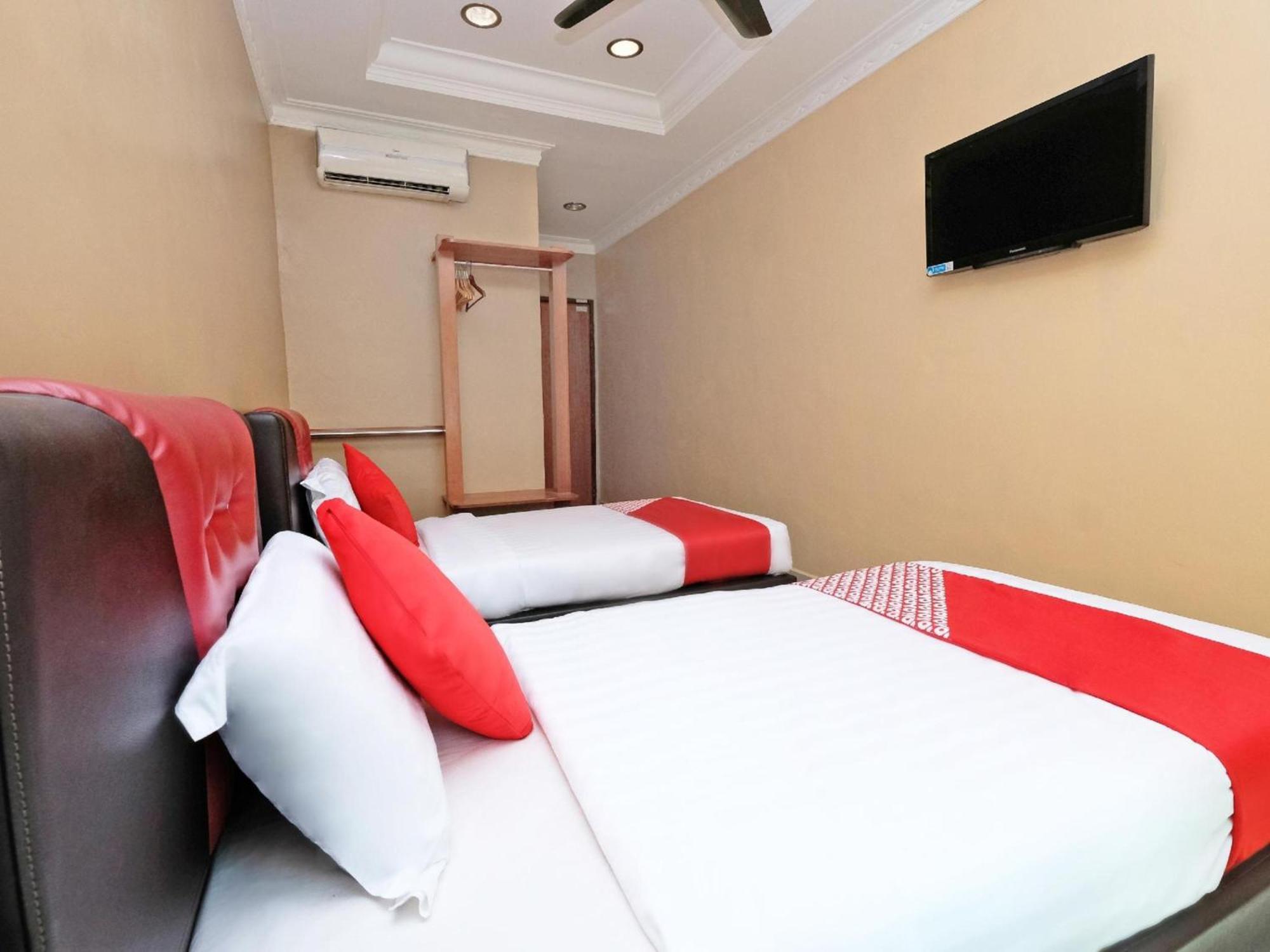 Super Oyo 707 Ayuni Hotel Bangi Exteriér fotografie