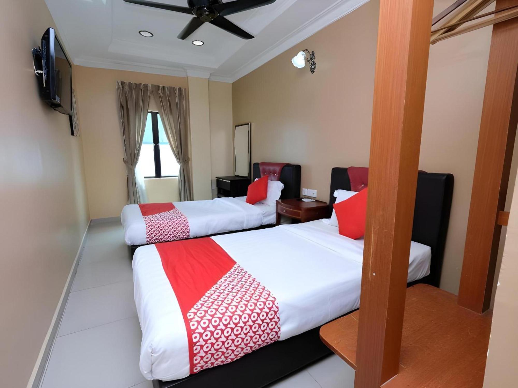 Super Oyo 707 Ayuni Hotel Bangi Exteriér fotografie
