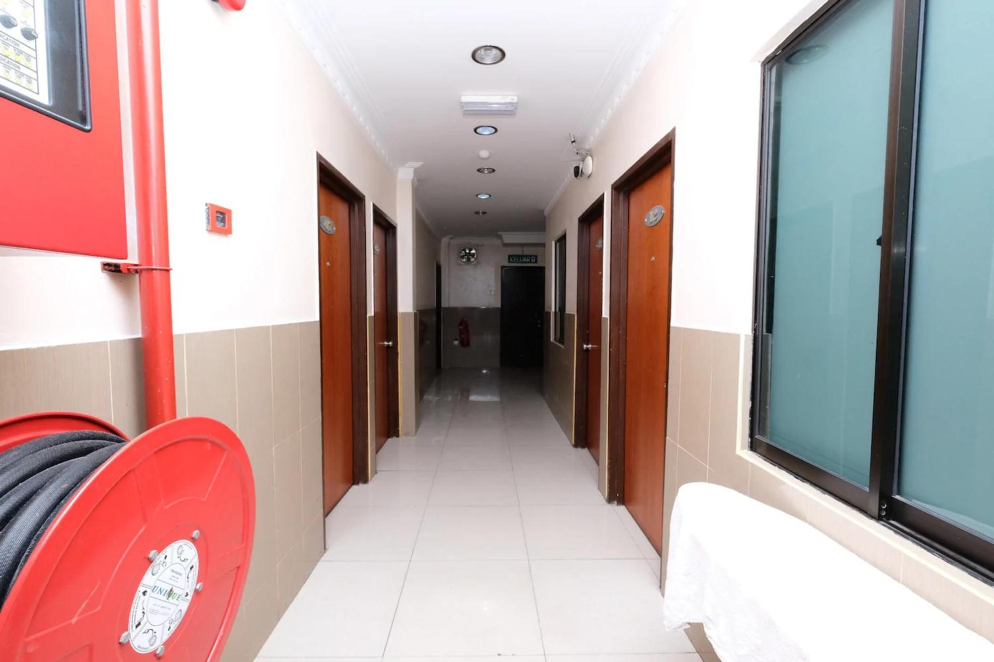 Super Oyo 707 Ayuni Hotel Bangi Exteriér fotografie