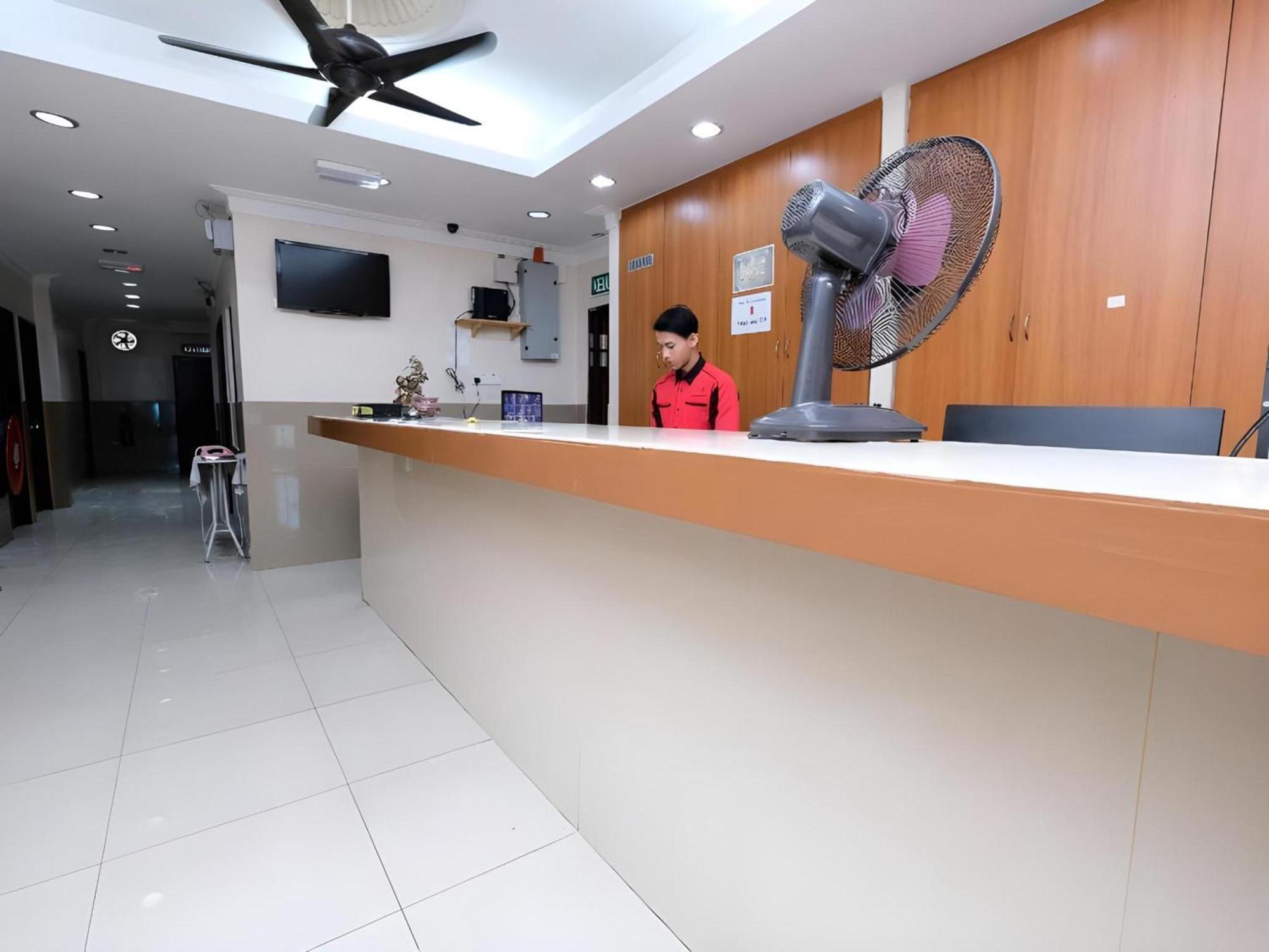 Super Oyo 707 Ayuni Hotel Bangi Exteriér fotografie